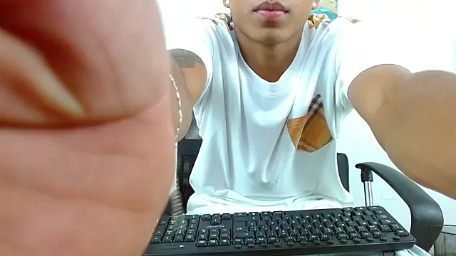 ostinn18 online show from 03/02/26, 02:13