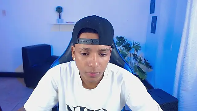 ostinn18 online show from 03/06/26, 02:02