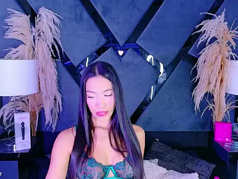 KylieWhitee online show from 02/17/26, 12:45