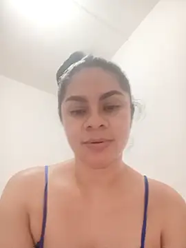 luna pinky online show from 03/08/26, 02:04