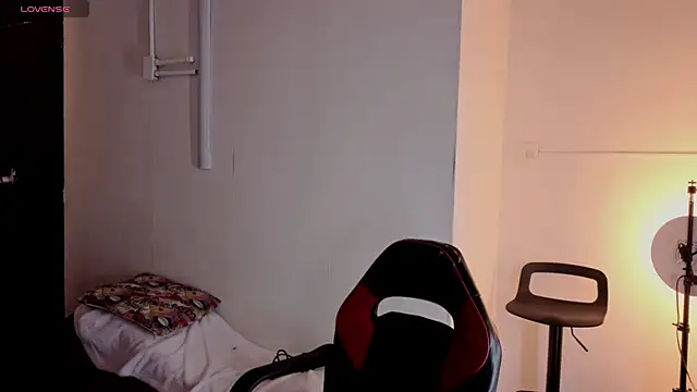 megara hott online show from 02/19/26, 03:52