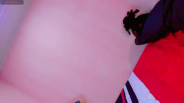 zoe rous2 online show from 02/06/26, 01:47