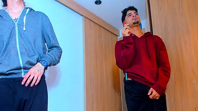 Snapshot of TheBatMansion chatting on 02/06/26, 01:21 TheBatMansion online show from 02/06/26, 01:21