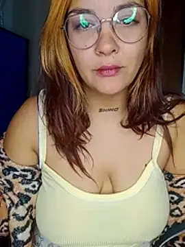 Snapshot of kuramaqueen chatting on 06/27/26, 01:43 kuramaqueen online show from 06/27/26, 01:43
