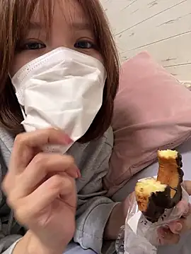  3 mNm 3  online show from 03/22/26, 03:59