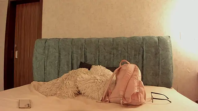 Aleera Walton online show from 02/26/26, 07:57