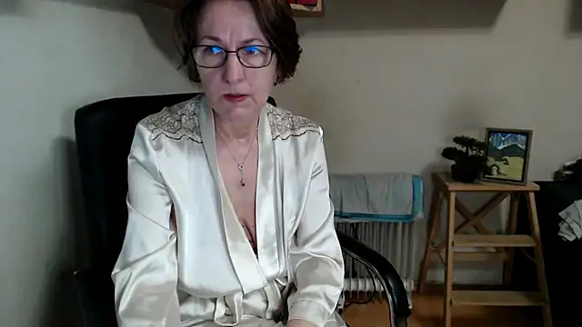 Snapshot of katemodel chatting on 05/16/26, 06:54 katemodel online show from 05/16/26, 06:54