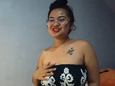 Chillntalkmami online show from 03/09/26, 02:10