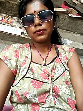 Snapshot of Riyakumari_hot66 chatting on 05/17/26, 10:22 Riyakumari hot66 online show from 05/17/26, 10:22