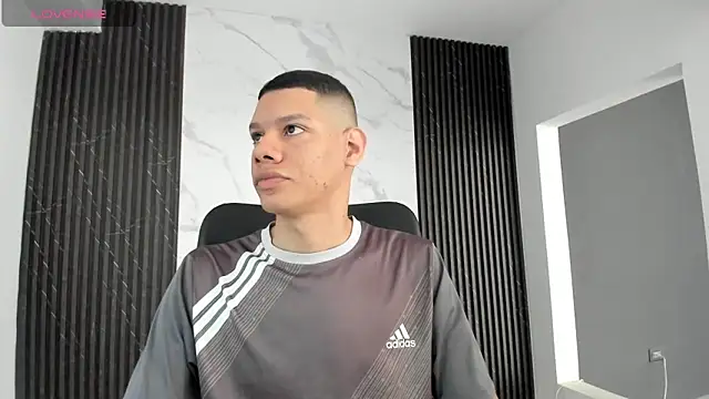 milo cruz  online show from 02/07/26, 02:32