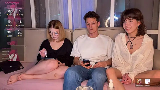 Three Some Dream online show from 02/03/26, 08:25