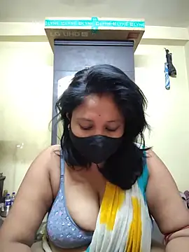 Snapshot of Curvy_Trisha chatting on 05/31/26, 03:08 Curvy Trisha online show from 05/31/26, 03:08