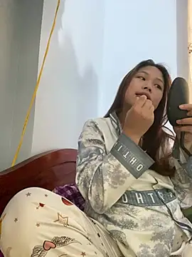 Emxinhka1 online show from 04/09/26, 11:54