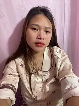Emxinhka1 online show from 05/08/26, 01:22