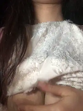 uyensexy online show from 02/08/26, 07:34