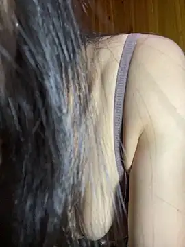 uyensexy online show from 04/20/26, 12:57