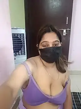 Snapshot of Aliya_Hott chatting on 05/02/26, 05:23 Aliya Hott online show from 05/02/26, 05:23