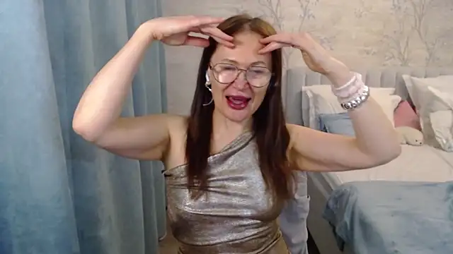 MarinaOnebest online show from 04/19/26, 08:35