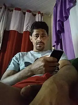 Snapshot of superred22 chatting on 06/13/26, 01:58 superred22 online show from 06/13/26, 01:58