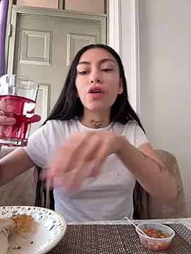 Bonny Eva online show from 04/12/26, 07:52