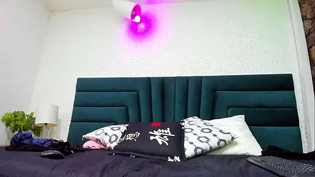 Dahliablack online show from 03/13/26, 12:45