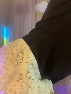 Olivia-Brooks online show from 03/06/26, 09:17