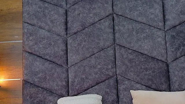 AnnieRouse   online show from 04/21/26, 11:38