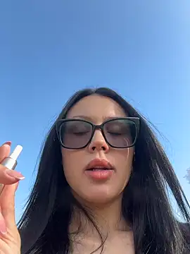 Snapshot of lorry6 chatting on 03/06/26, 09:06 lorry6 online show from 03/06/26, 09:06