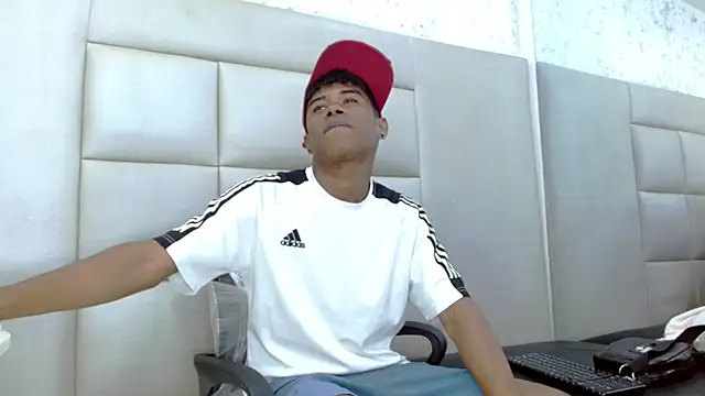 TonnyMarck online show from 02/24/26, 03:15