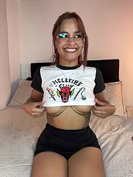  Victoria foxx  online show from 02/09/26, 10:25