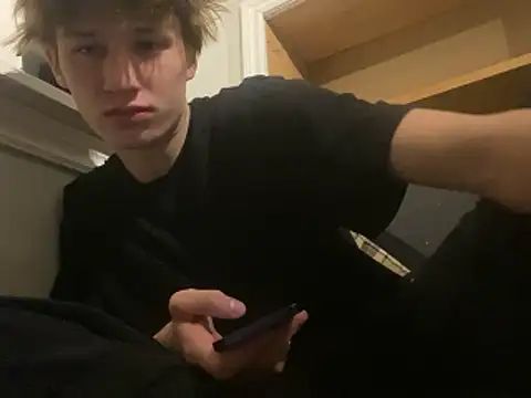 yourwhiteboy1 online show from 02/04/26, 03:56