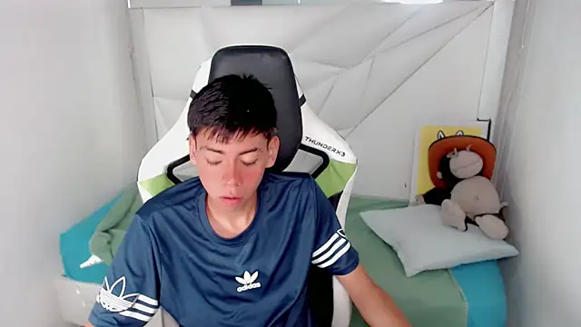 Liarr  online show from 02/14/26, 08:05