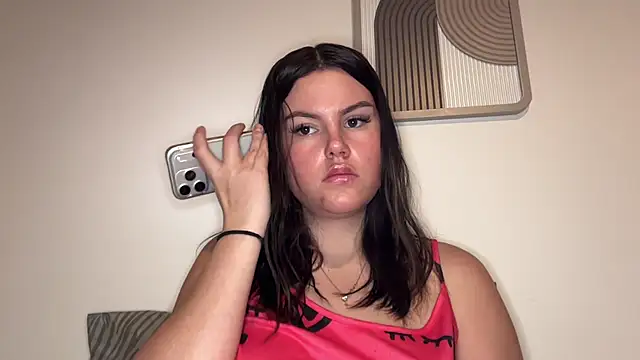 kiaraaaa75 online show from 02/16/26, 08:05