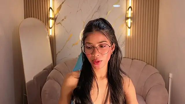 Alina b  online show from 04/11/26, 12:53