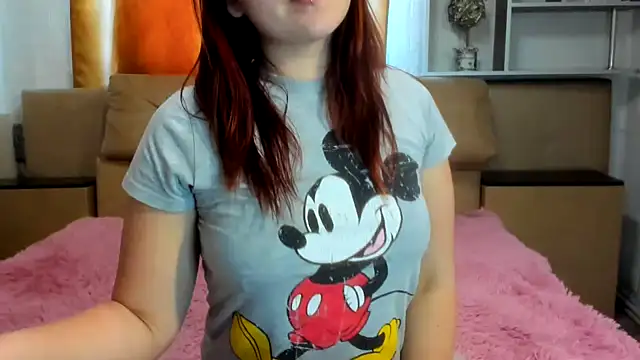 Snapshot of NotYourDoll chatting on 02/12/25, 10:24 NotYourDoll online show from 02/12/25, 10:24