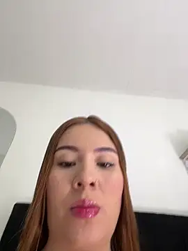 Hanna Becker  online show from 04/07/26, 03:12