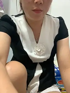 Baby-lovely69 online show from 03/27/26, 08:37