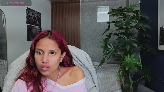 saphire  online show from 04/05/26, 01:19