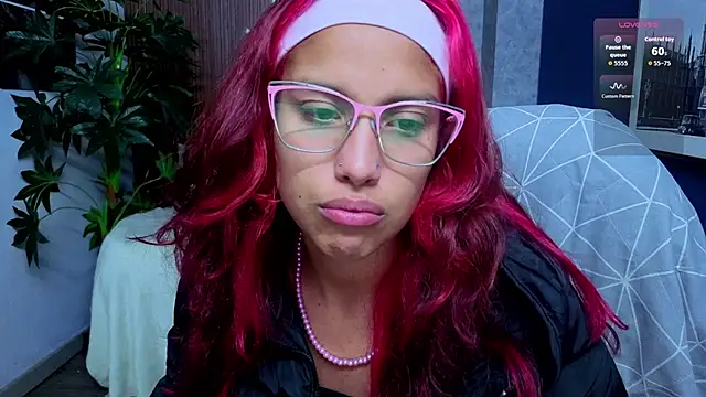 saphire  online show from 04/22/26, 03:09