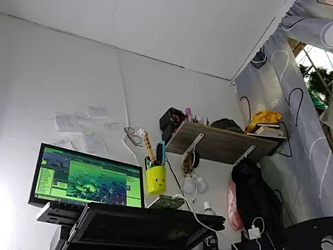 Snapshot of hairypussy_83 chatting on 03/14/26, 02:11 hairypussy 83 online show from 03/14/26, 02:11