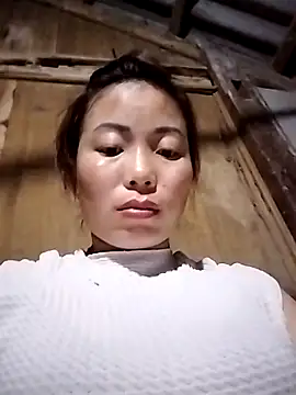 Ella-aa online show from 02/16/26, 02:35