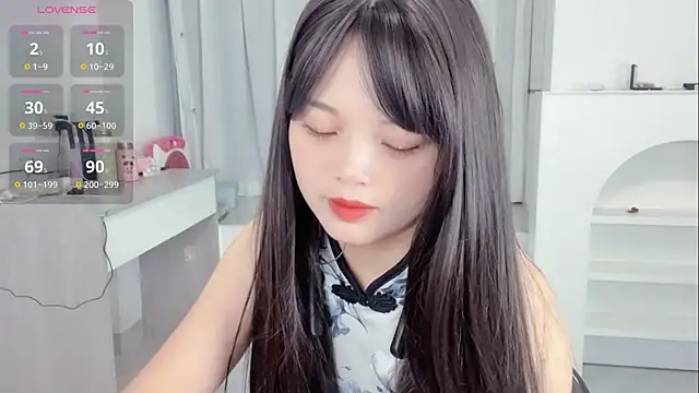 Snapshot of xianxian-baby chatting on 06/17/26, 06:20 xianxian-baby online show from 06/17/26, 06:20