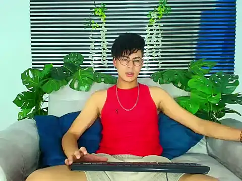 ThiiagoSaeenz online show from 03/01/26, 04:25