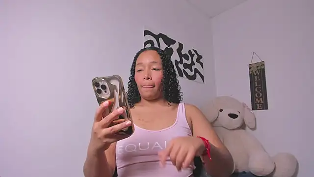 Nia13 online show from 02/24/26, 06:00