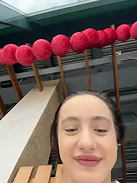 MiaTee online show from 02/15/26, 04:53