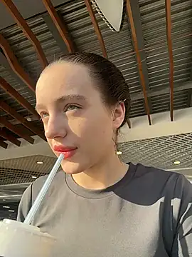 MiaTee online show from 02/26/26, 04:11