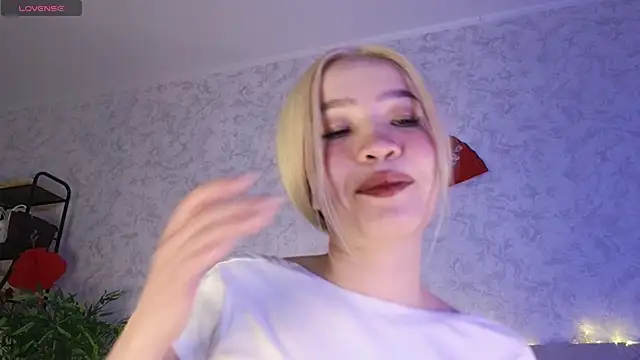 saya li11 online show from 02/14/26, 05:26