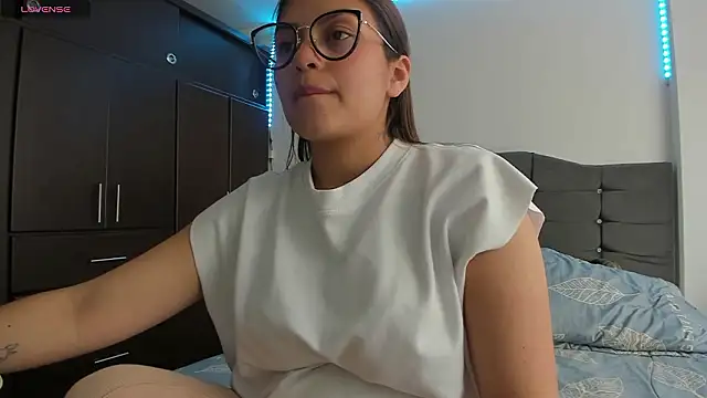 AnnaBailey  online show from 03/17/26, 03:15