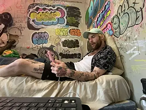 Snapshot of gothboiplzty chatting on 05/26/26, 03:08 gothboiplzty online show from 05/26/26, 03:08