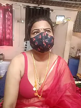 Snapshot of Madhusri_Tamil_Telugu chatting on 04/28/26, 02:38 Madhusri Tamil Telugu online show from 04/28/26, 02:38